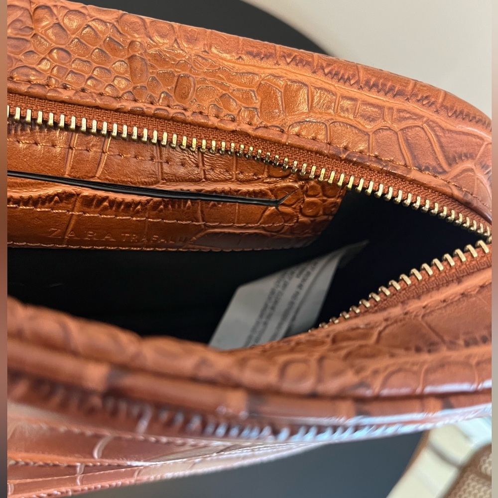 Zara Tan Faux Crocodile-Embossed Crossbody Bag - Picture 5 of 5